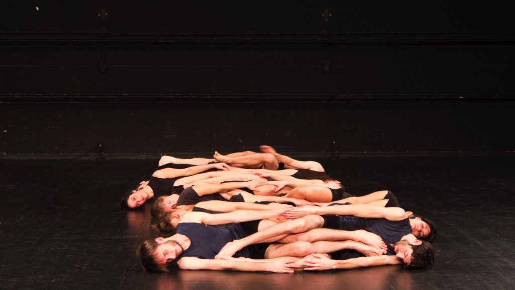 isabelle-schad-collective-jumps-11
